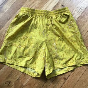 Men's Outdoor Voices Shorts - Small, lined 5 in